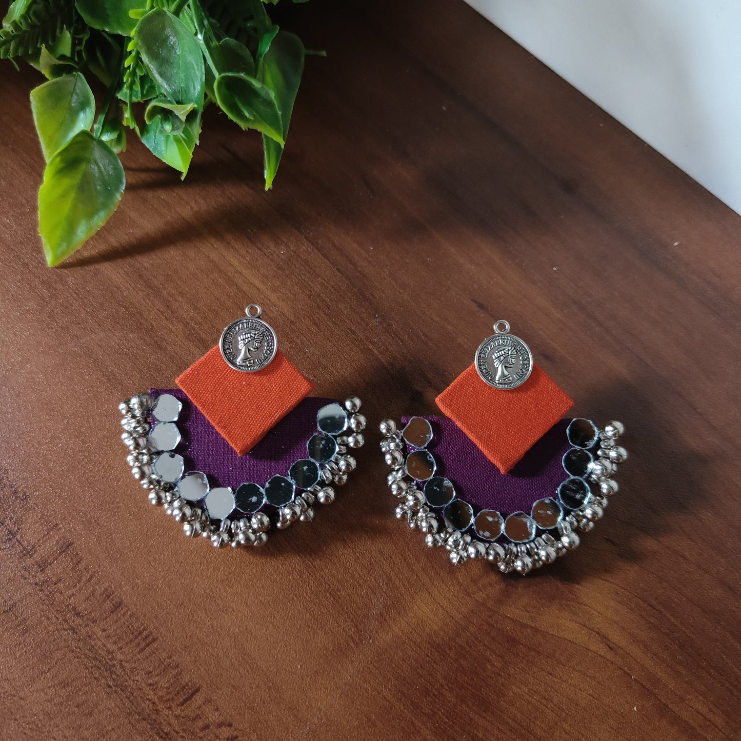 Chaand sitara earring