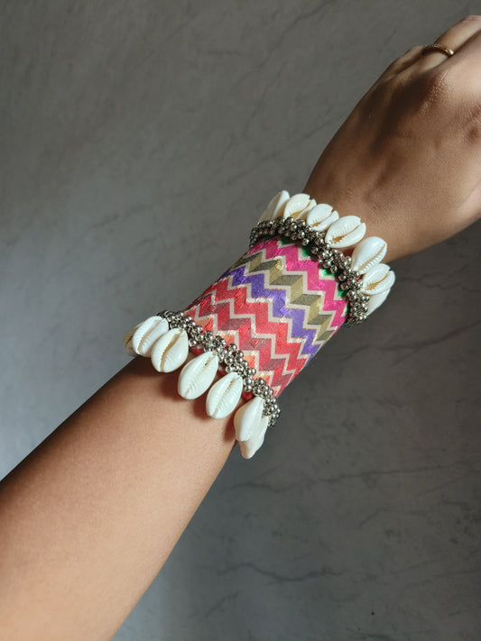 Aafry handcuff