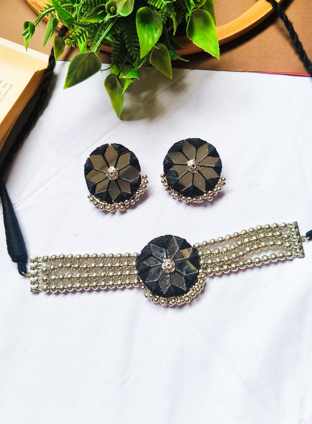 Mirror chocker