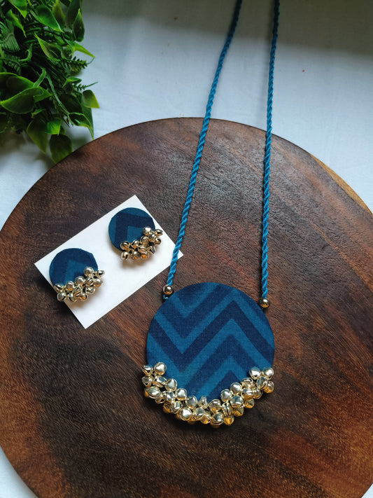 Classic necklace