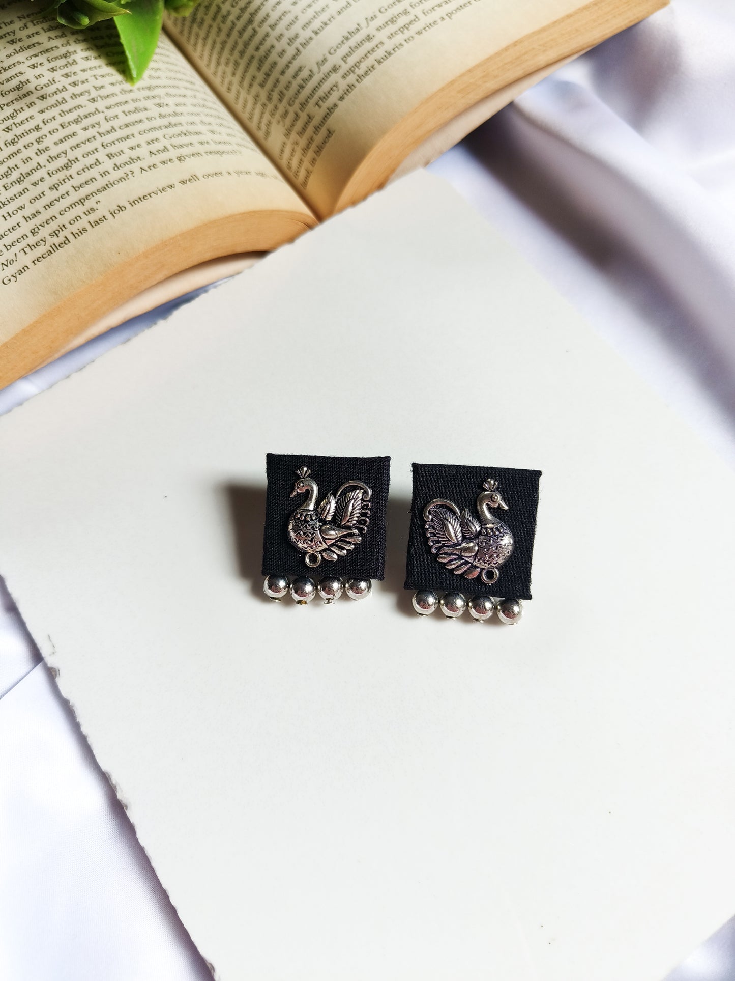 Mayuri earrings