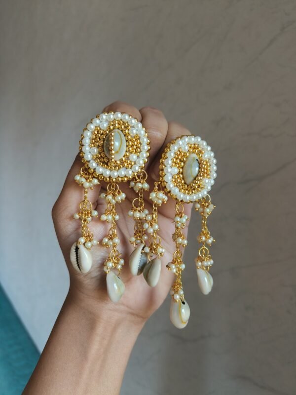 Sunehri haldi earrings - Image 3