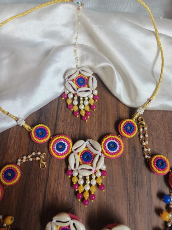 Rangeela haldi jewellery set - Image 4