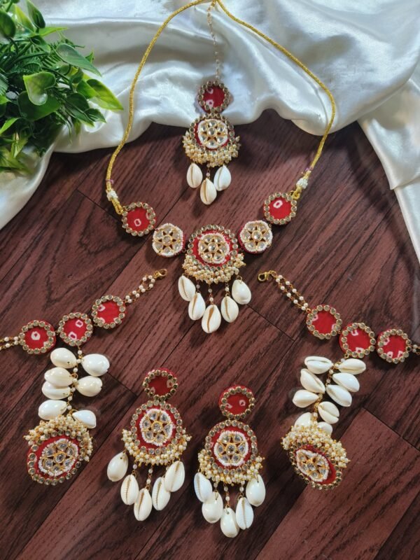 Red bandhani haldi jewellery set